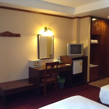 Jomtien Cozy Inn Pattaya Buitenkant foto