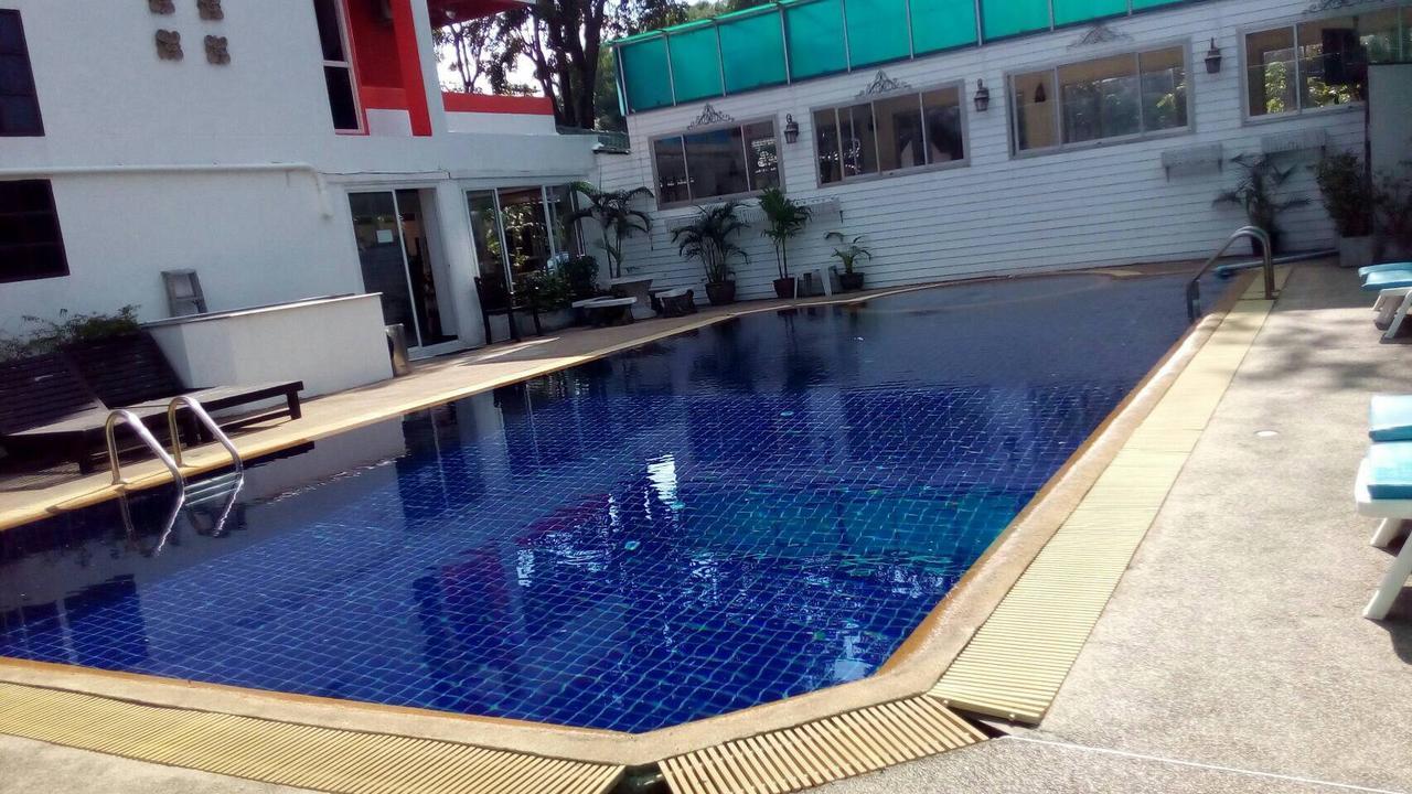 Jomtien Cozy Inn Pattaya Buitenkant foto