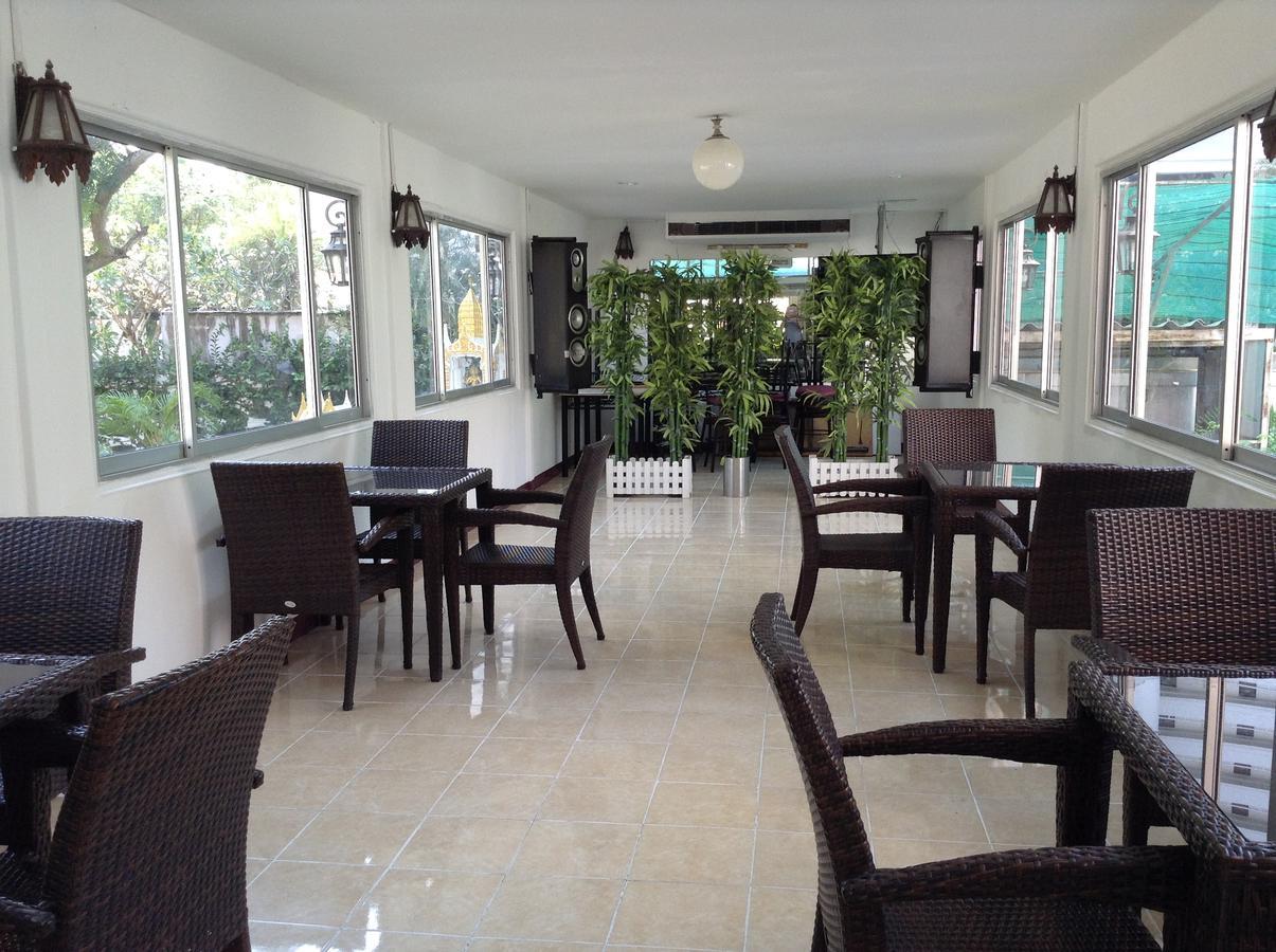 Jomtien Cozy Inn Pattaya Buitenkant foto