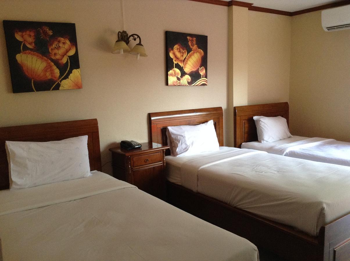 Jomtien Cozy Inn Pattaya Buitenkant foto