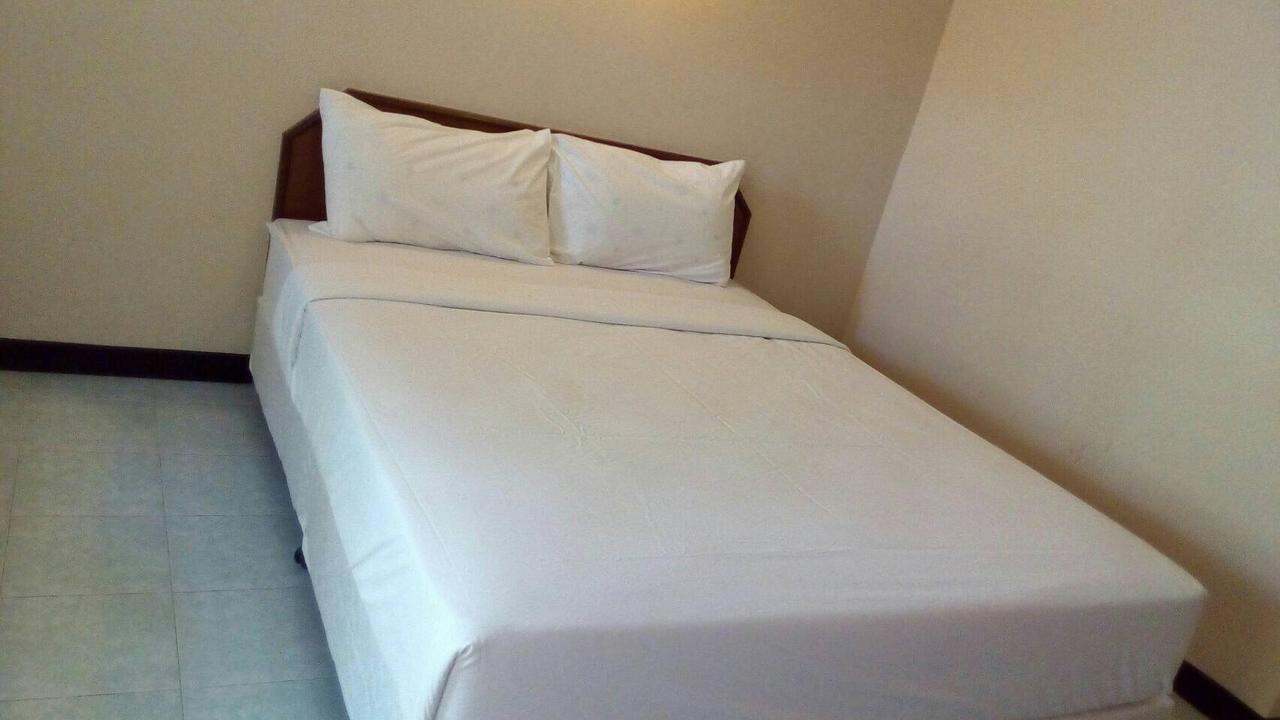 Jomtien Cozy Inn Pattaya Buitenkant foto