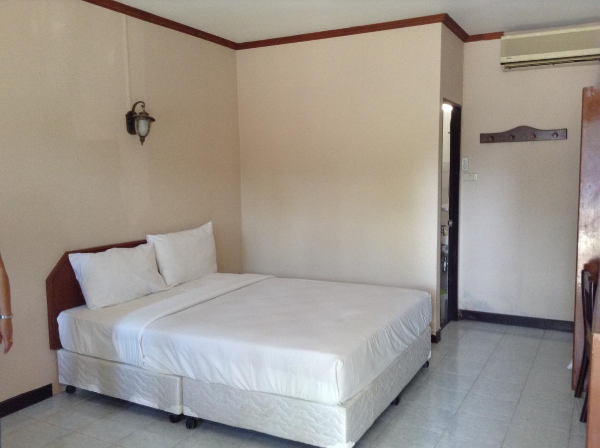 Jomtien Cozy Inn Pattaya Buitenkant foto