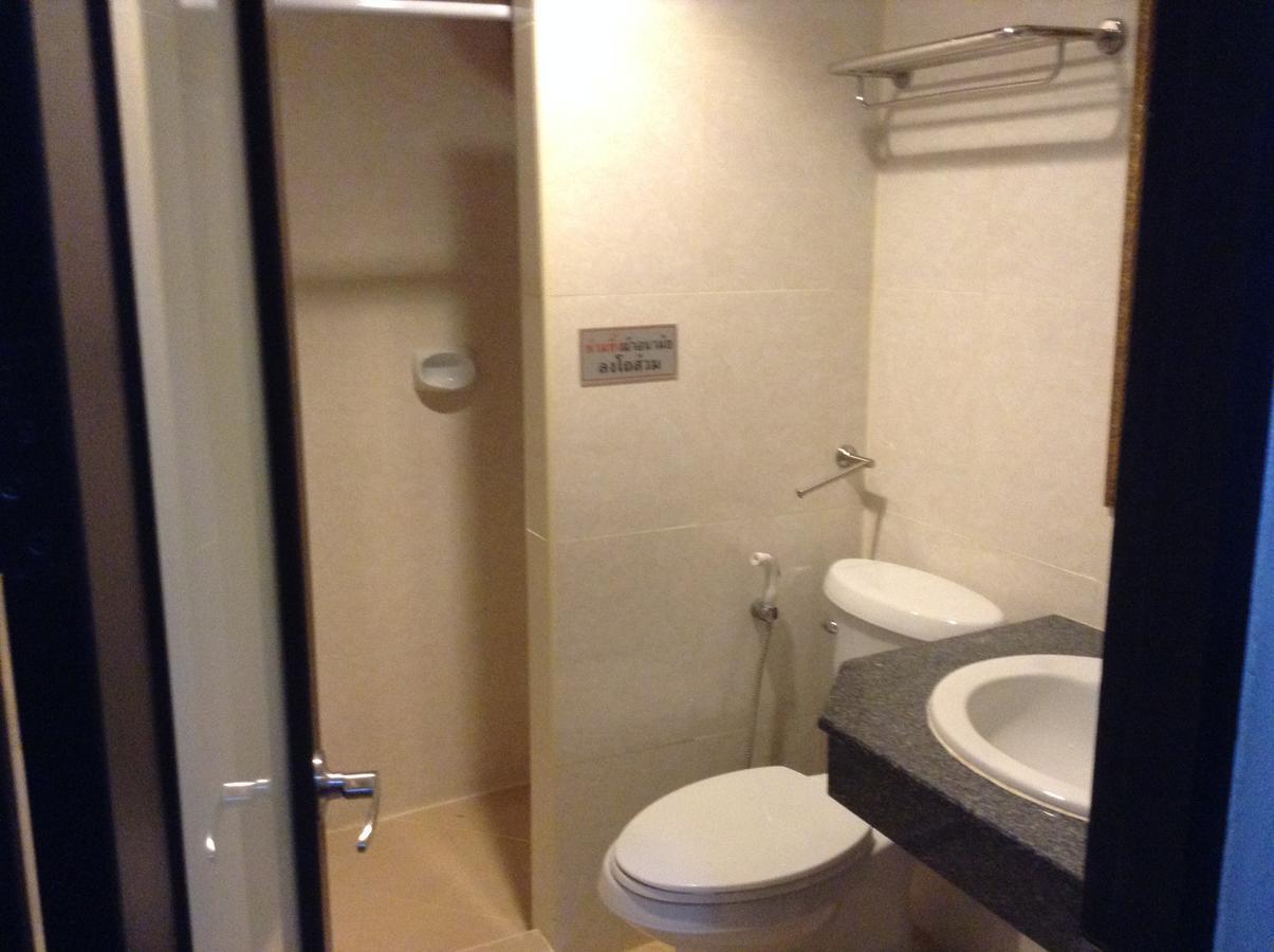 Jomtien Cozy Inn Pattaya Buitenkant foto