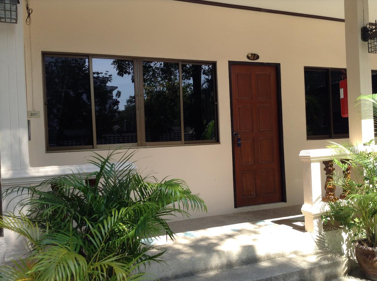 Jomtien Cozy Inn Pattaya Buitenkant foto